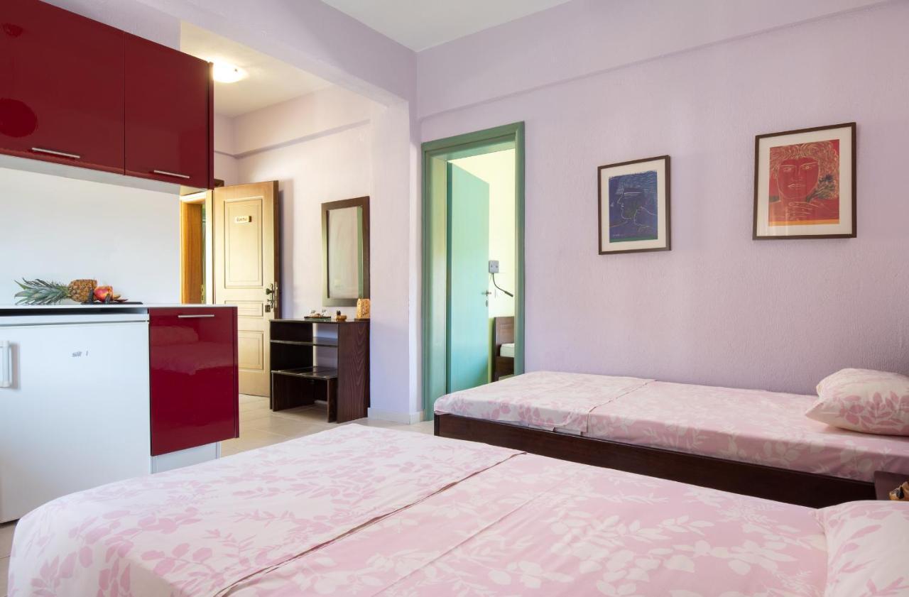 Niriides Hotel Porto Koufo Exterior photo