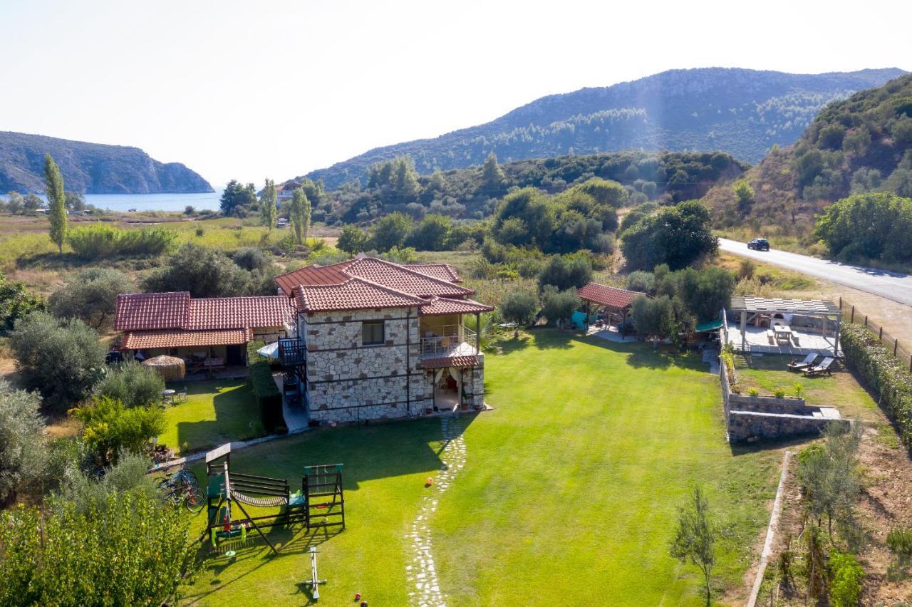 Niriides Hotel Porto Koufo Exterior photo